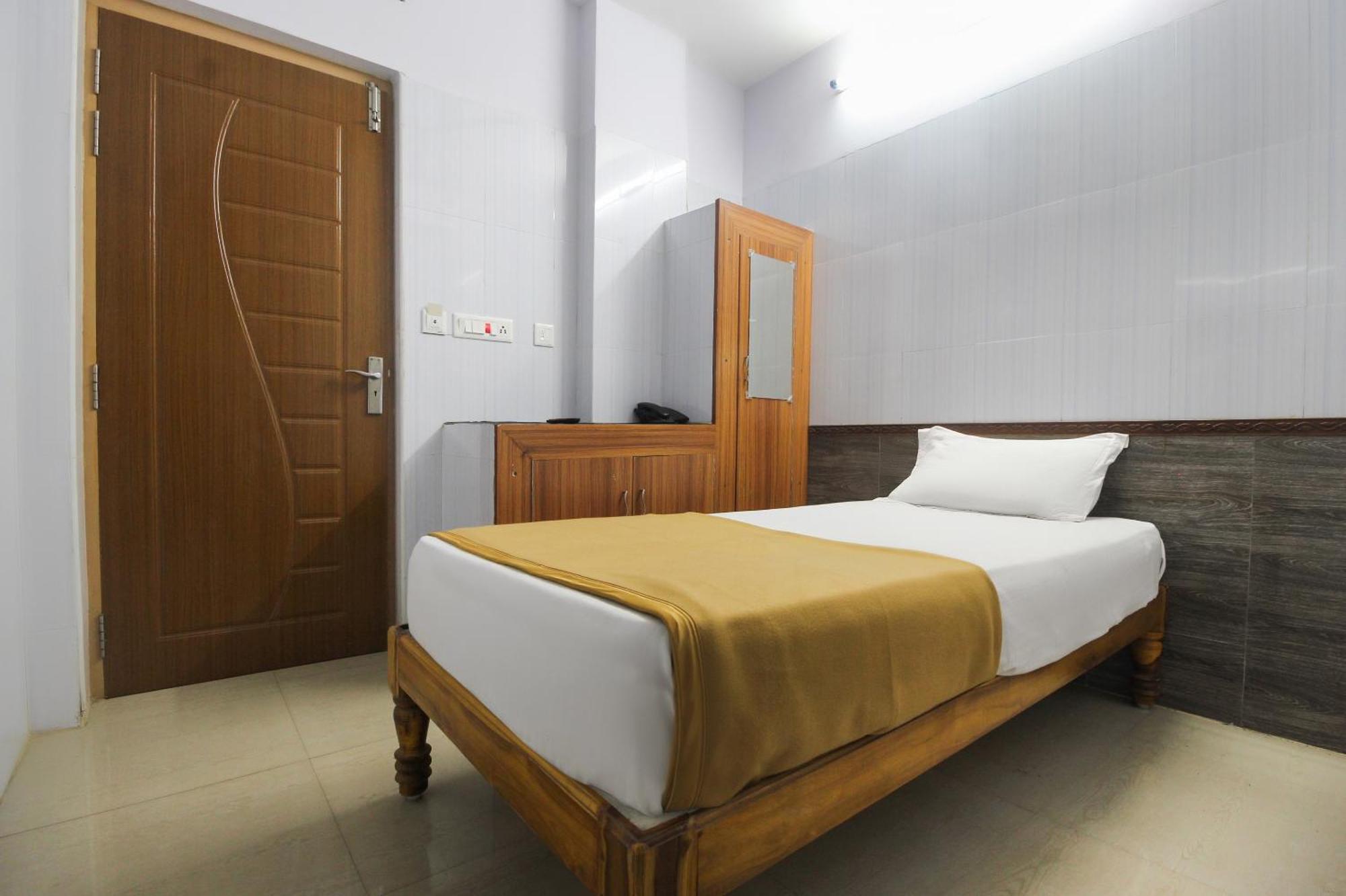 Hotel O Jks Deluxe Lodge Udaiyarpalaiyam المظهر الخارجي الصورة