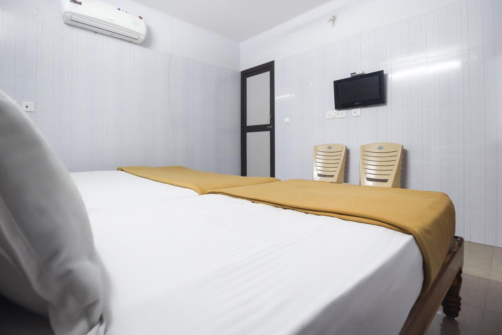 Hotel O Jks Deluxe Lodge Udaiyarpalaiyam المظهر الخارجي الصورة